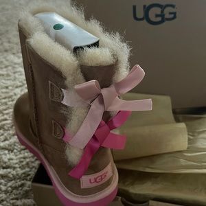 UGG K Bailey Bow II Boots